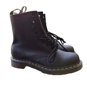 NEW w/o tags Dr. Martens Leather 1460 Boots 11822003 BLACK Greasy Size 6 Womens